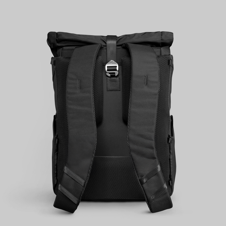 LEATHER ANTI-THEFT SPEED BACKPACK